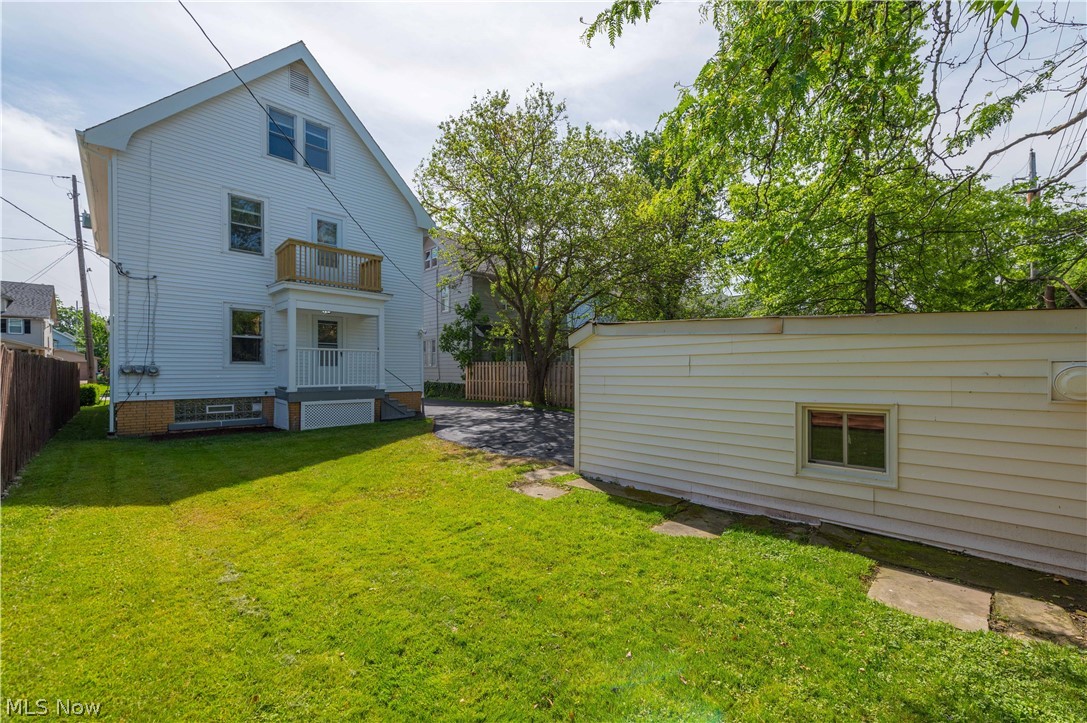 Lakewood Park - Residential Income