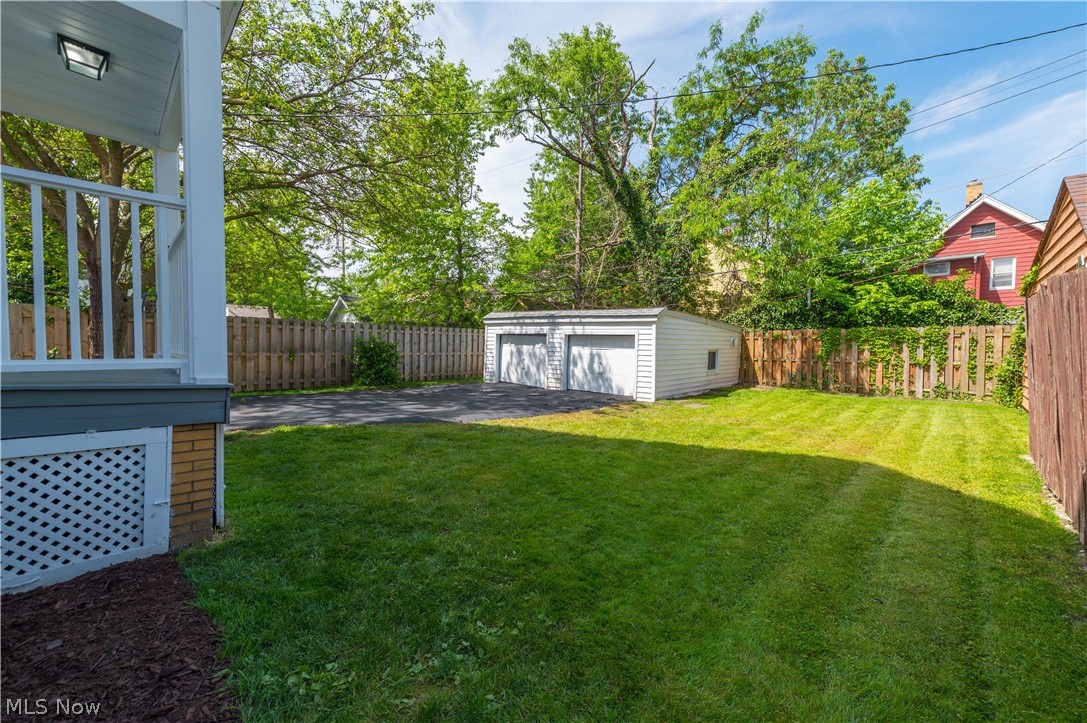 Lakewood Park - Residential Income