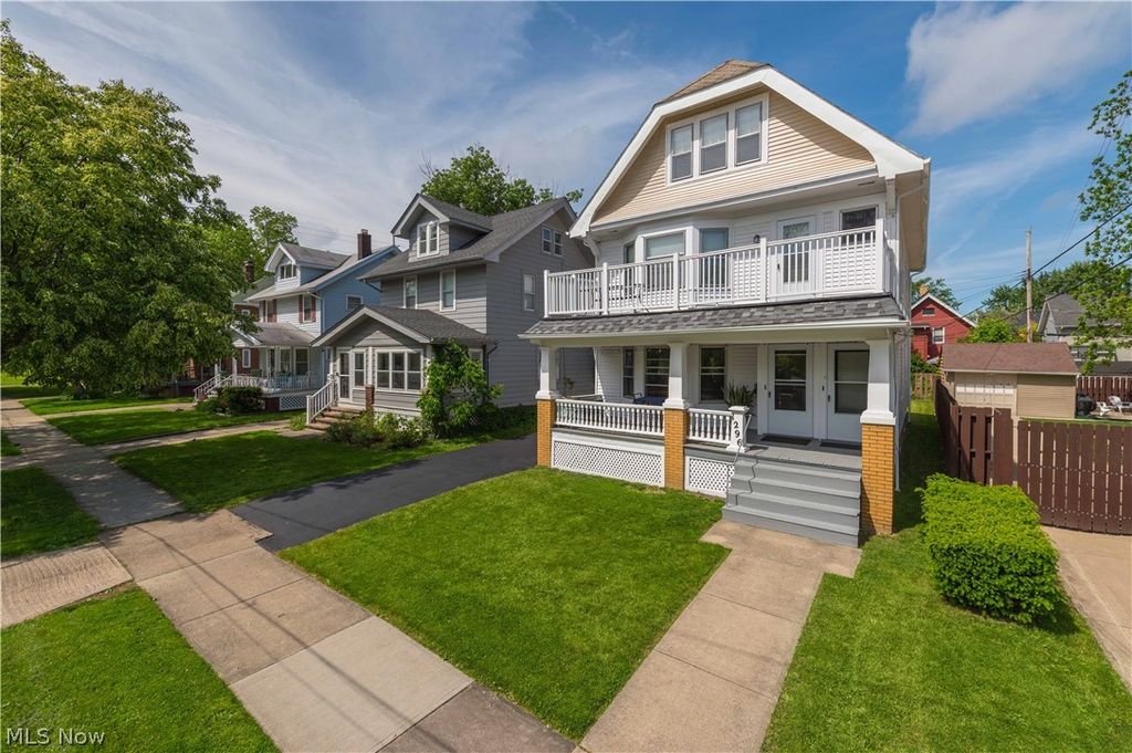 Photo of 1296 Cook Avenue, Lakewood, OH 44107 (MLS # 5211261)