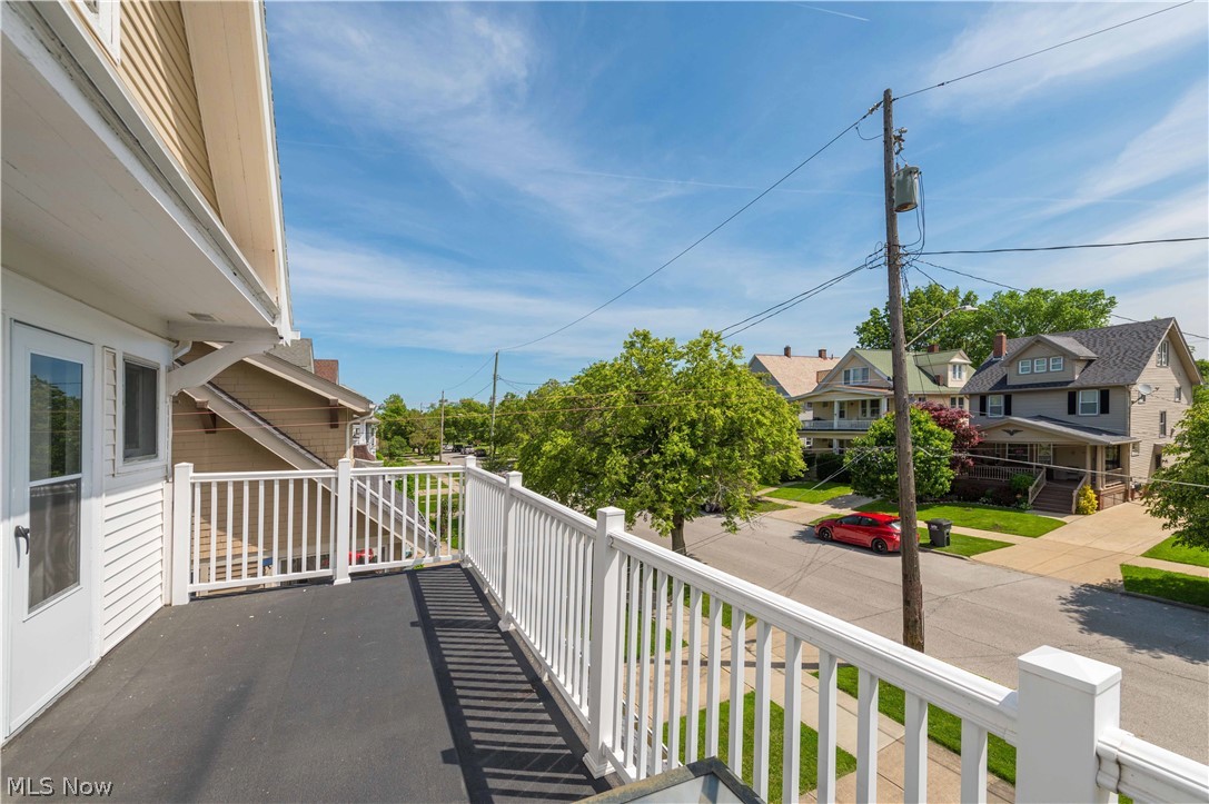 Lakewood Park - Residential Income