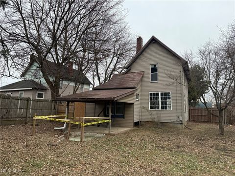 Tiny photo for 1373 Park Avenue SW, Canton, OH 44706 (MLS # 5179210)