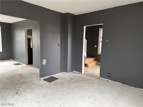 Tiny photo for 1373 Park Avenue SW, Canton, OH 44706 (MLS # 5179210)