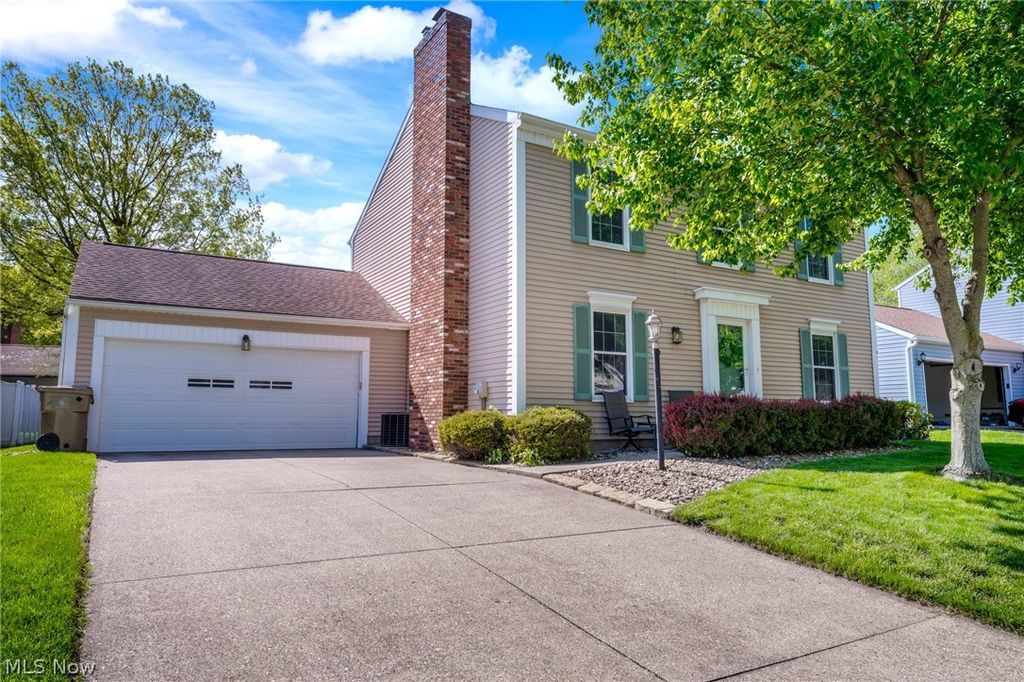 Photo of 2338 Plymouth Lane, Cuyahoga Falls, OH 44221 (MLS # 5210350)