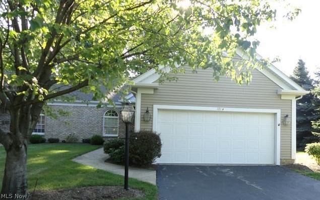 Hilltop Corner Condo - Residential