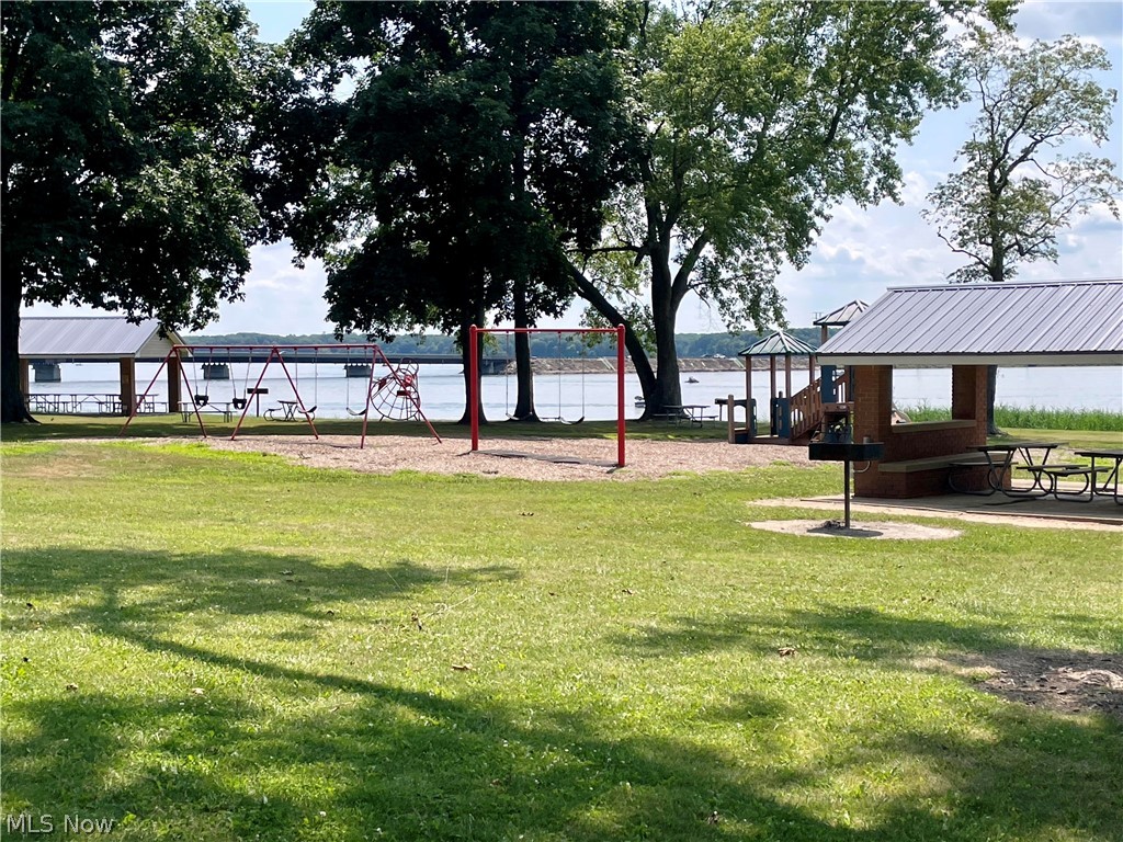 Hill Crest - Residential