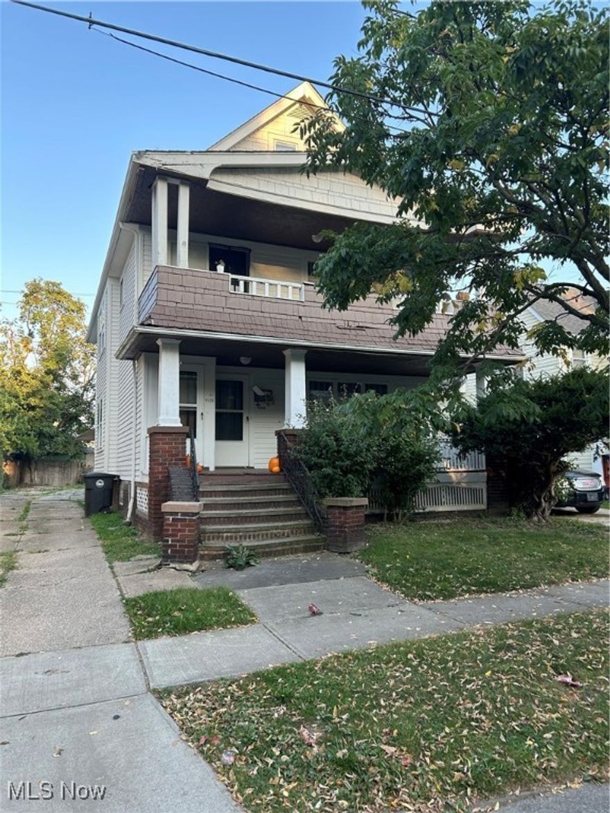 Come see this newly remodeled 2 bedroom 1 bath down, unit located on Cleveland's west side. Freshly painted, hardwood flooring,  move in ready.Rental requirements:Credit score of 600+. 500 - 600 is considered conditional.Less than 3 items in collections, excluding student loan and medical. Monthly income of 2.5 times the amount of the monthly rent.Thorough Eviction Check. $50 Non Refundable App Fee for all Adults who will be occupying the property.Applications can only be completed online.Typical Security Deposit equivalent to one months rent, pending results of background checks.Tenants must have the electric and gas transferred into their name and obtain renters insurance prior to receiving keys to the property.