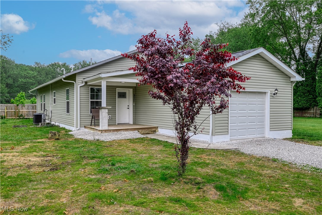 311 George Street, Barberton, Ohio image 1