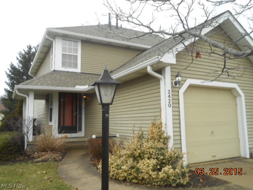 Desirable end unit. Large 2 bedroom, 1 full and 2 half bath colonial townhome. 3 levels of living space. Laminate floor in entry and kitchen. Hardwood cabinets in the kitchen. Living room has a slider to the rear patio with privacy fence. Part finished basement has a rec room and a corner fireplace. 1 car garage.