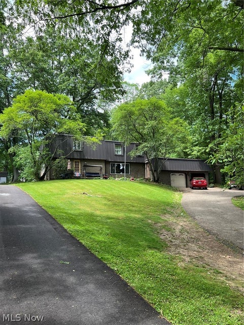 Homes For Sale - 1009 Genoa Avenue<br/> Massillon, OH 44646