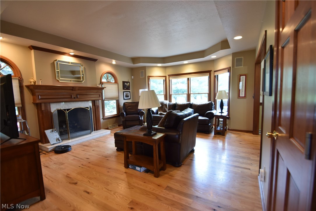 L D Dev Co Inc 01 - Residential