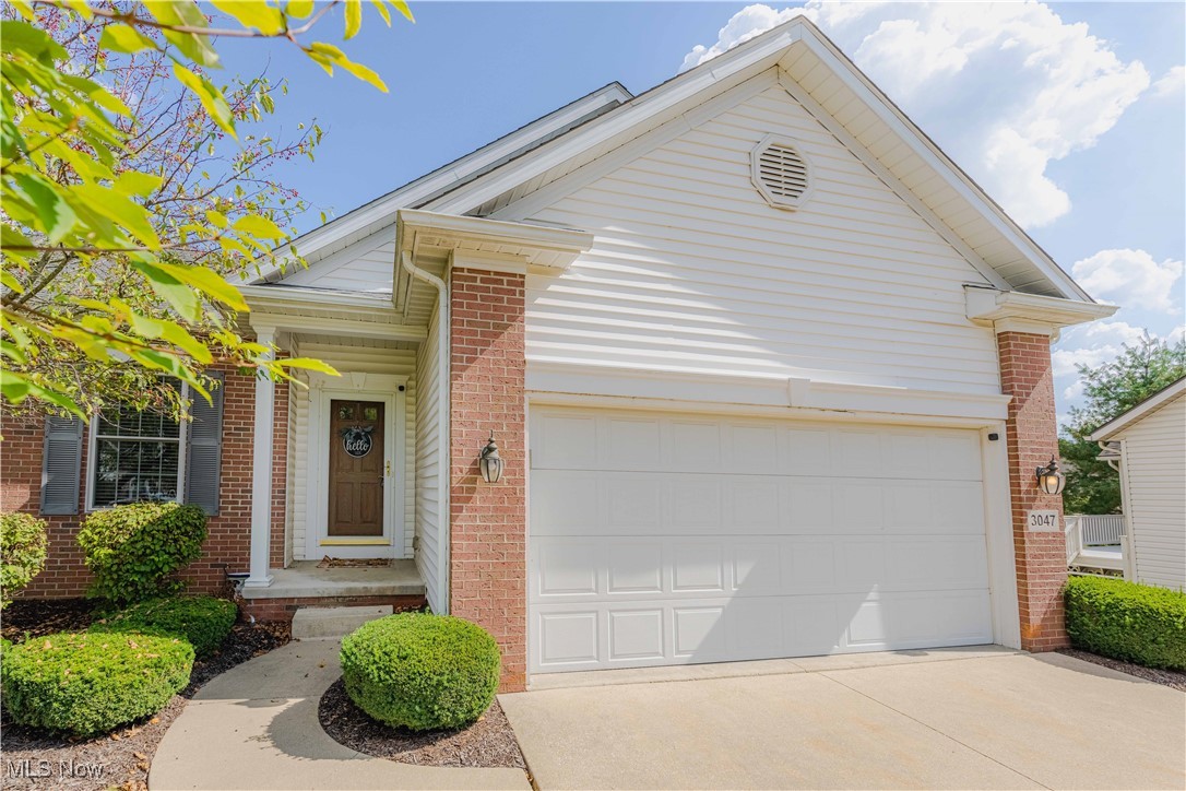 Welcome to the Village at St. Ives! This well-kept ranch-style condo offers the perfect blend of comfort and convenience in one of Lake Township’s most desirable communities. Step into the foyer and you’re greeted by a spacious great room that flows seamlessly into the dining area, kitchen, and sunroom — an ideal setup for both everyday living and entertaining. The owner’s suite features a walk-in closet and private bath, while a second bedroom and full bath provide space for guests or a home office. Off the kitchen, you’ll find a dedicated laundry area with direct access to the attached two-car garage. A clean, full basement gives you plenty of storage or the opportunity to create additional living space. Outside, relax on the deck overlooking a private backyard setting. Neutral décor, nine-foot ceilings, and thoughtful maintenance make this home move-in ready. As a resident of St. Ives, you’ll enjoy access to community walking paths, a gazebo, and a peaceful pond. All of this within Lake Township, served by North Canton City Schools.
Don’t miss your chance to make this terrific condo your own — schedule your showing today!