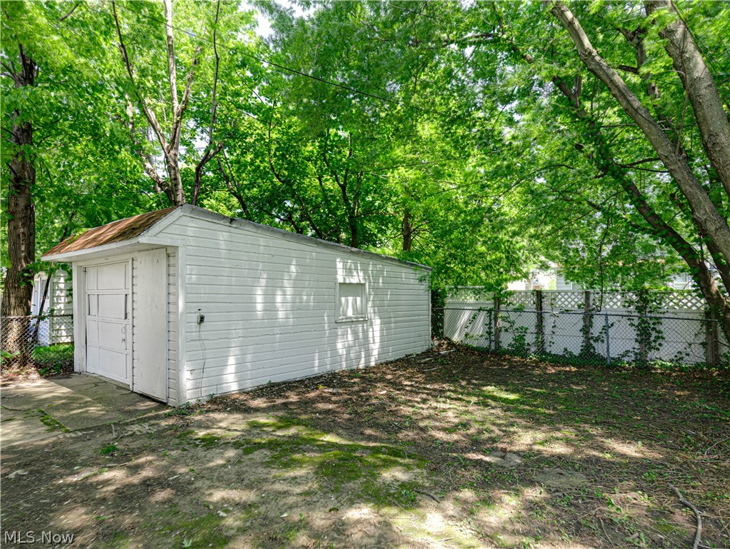 1367 Clearaire Road