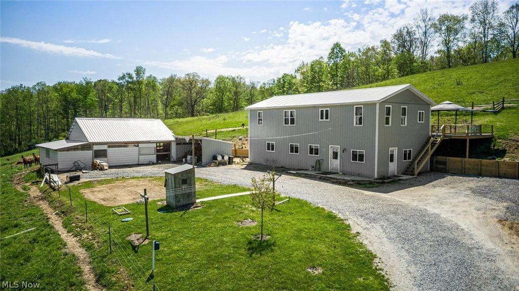 Photo of 8346 Glenwood Road, Cumberland, OH 43732 (MLS # 5207668)