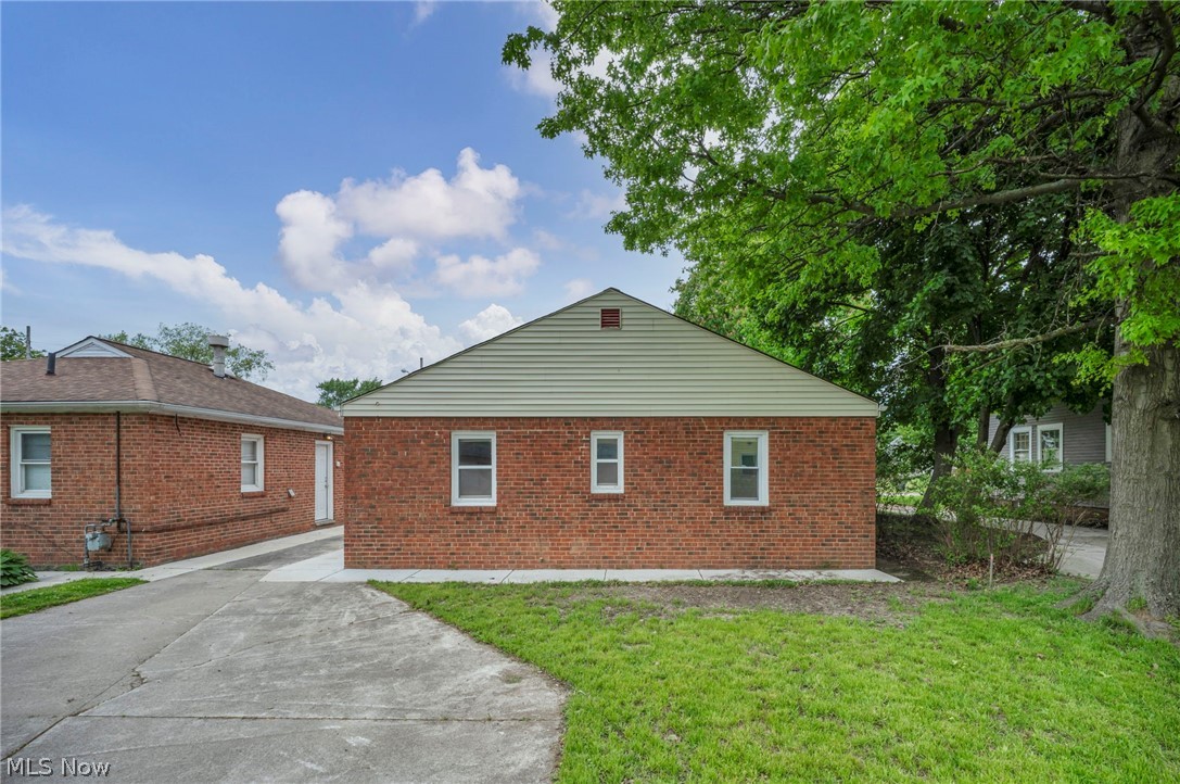 1279 Elmwood Road