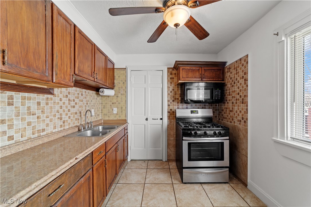 12113 Erwin Avenue, Cleveland, Ohio image 12