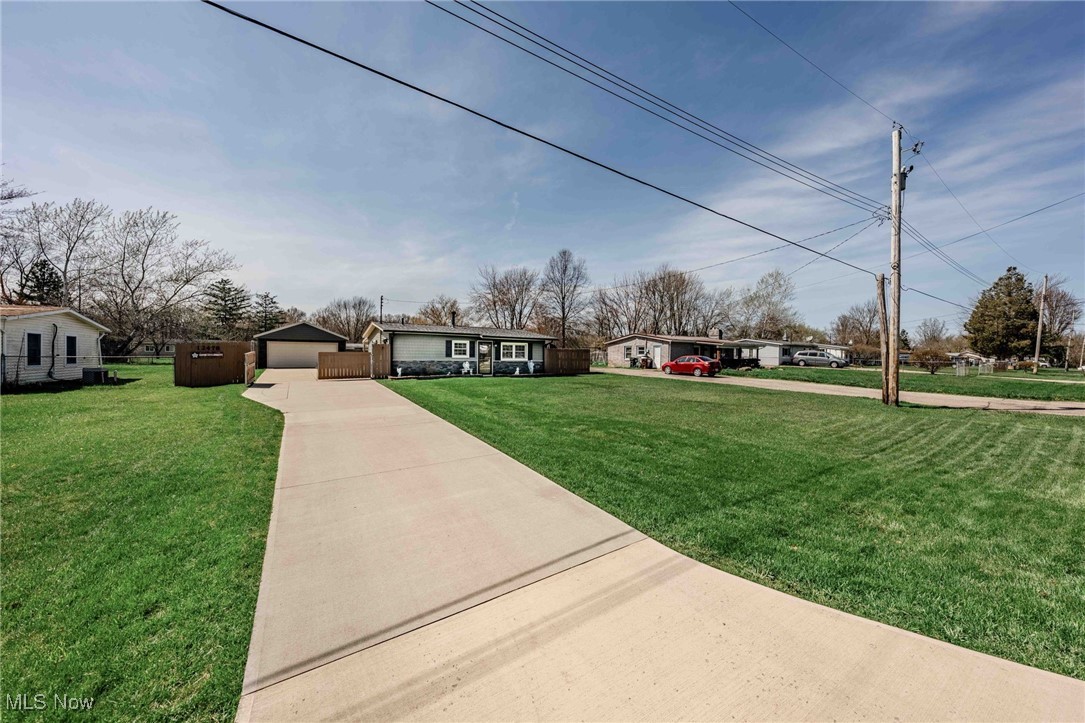 12478 Harmony Drive, Grafton, Ohio image 18