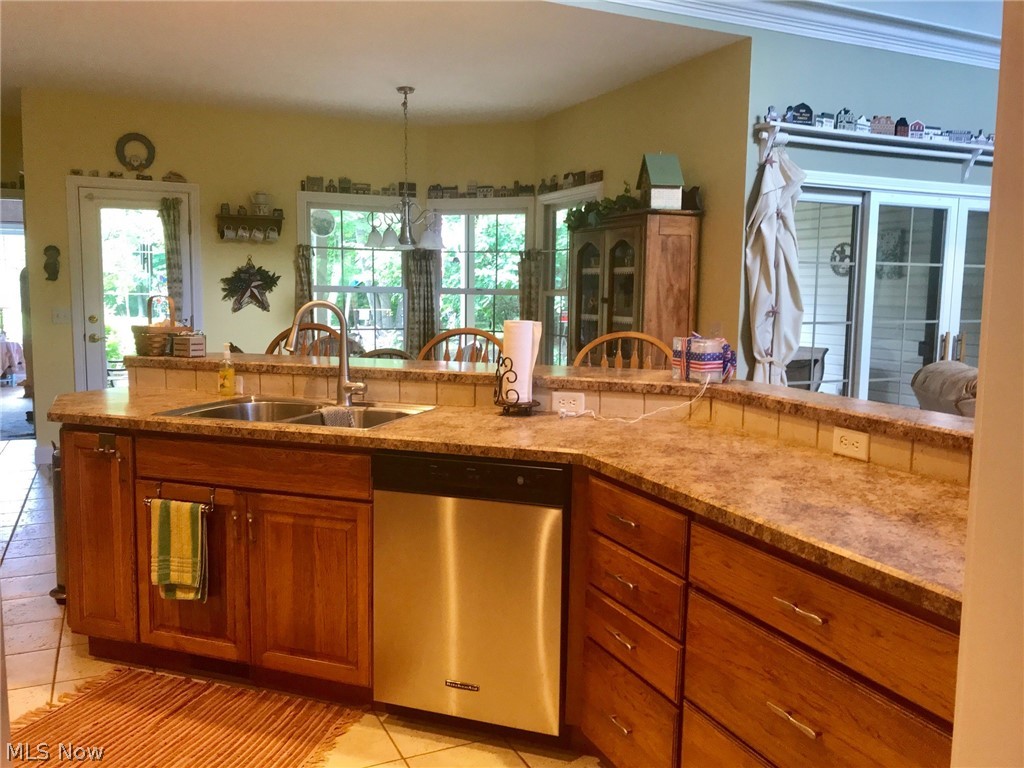 Connecticut Western Reserve - Residential