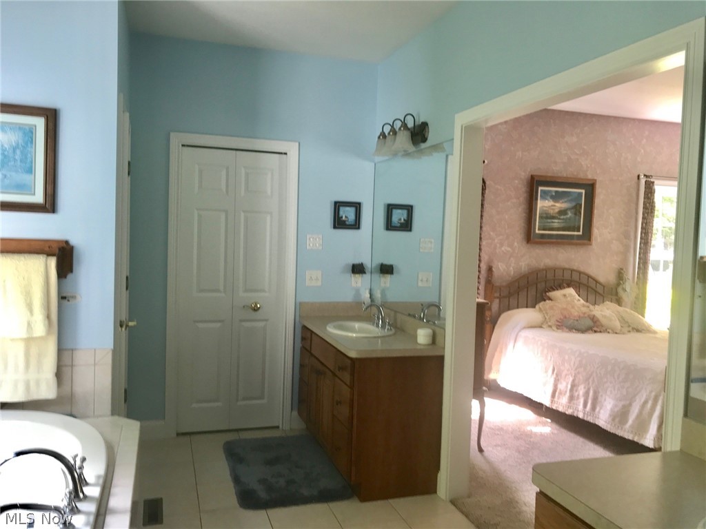 Connecticut Western Reserve - Residential