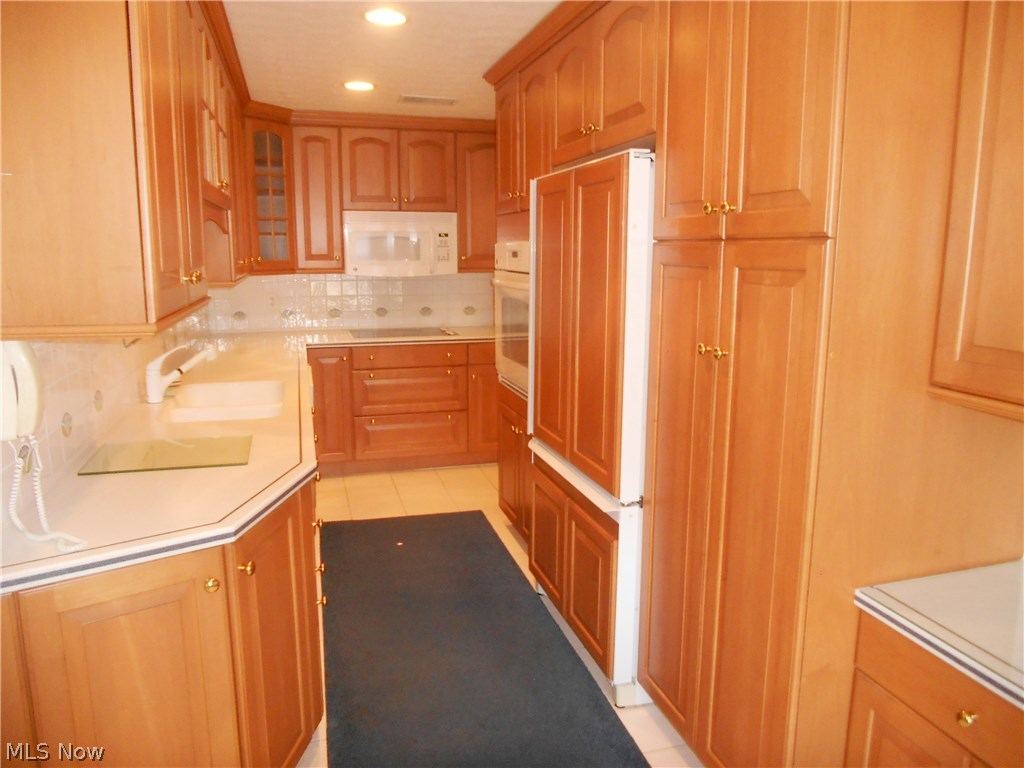 Silver Lake Towers Condo - Residential