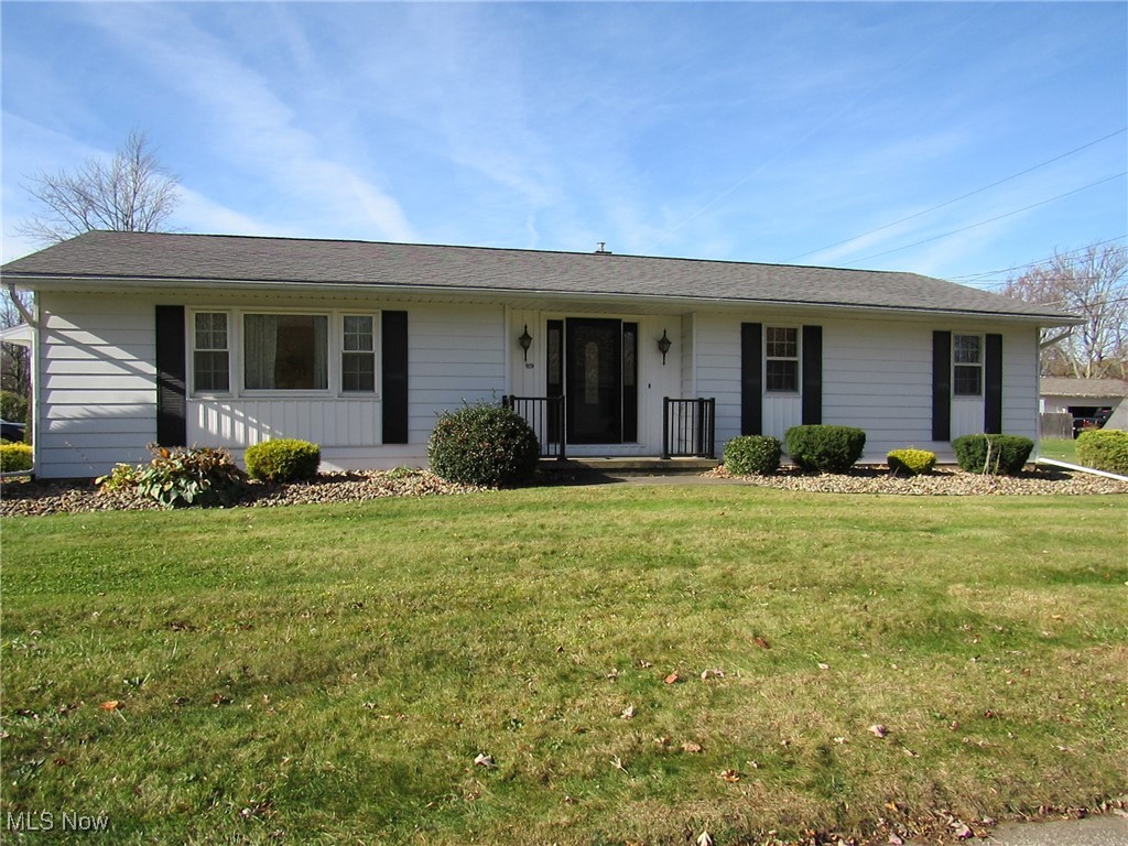 929 Westshore Drive, Ashtabula, Ohio image 1