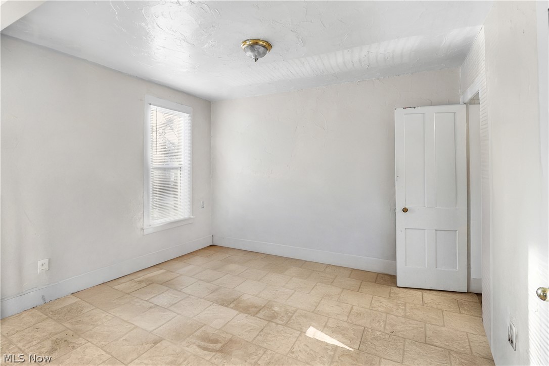 Voris - Residential Income