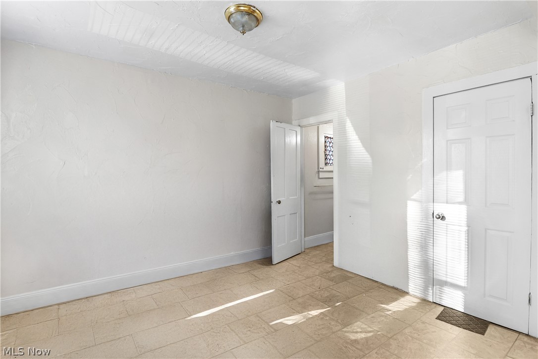 Voris - Residential Income