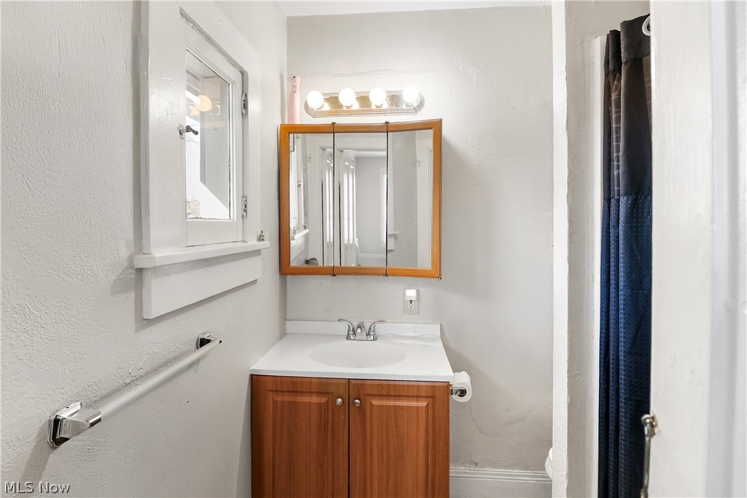 Voris - Residential Income