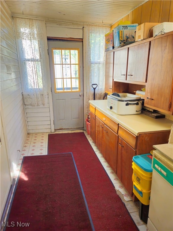 Alexander Sacketts Sub - Commercial Sale