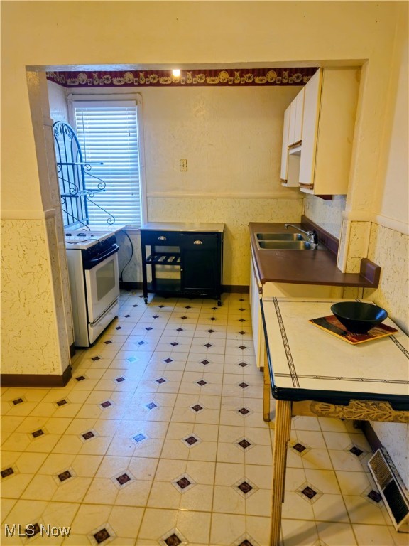 Alexander Sacketts Sub - Commercial Sale