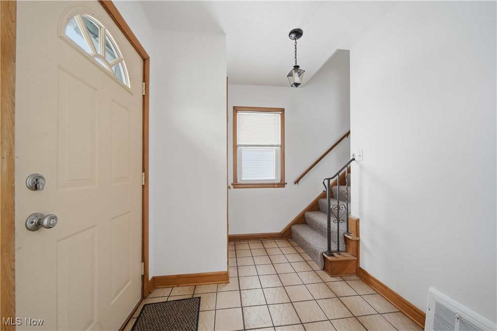 Photo of 28759 Forest Road, Willowick, OH 44095 (MLS # 5184274)