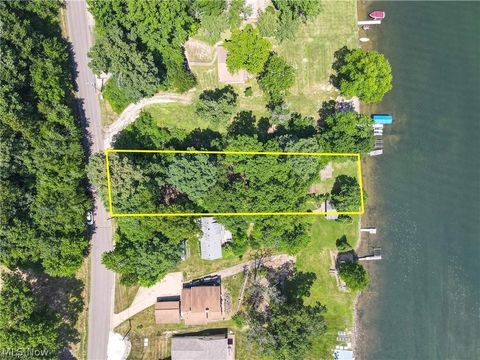 Tiny photo for 154 W Mohawk Drive, Malvern, OH 44644 (MLS # 5202826)