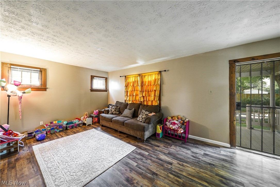 Hoenicka Park - Residential