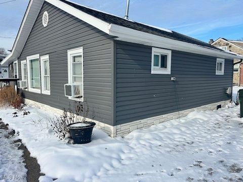 Tiny photo for 845 Shadowrow Avenue, Willoughby, OH 44094 (MLS # 5179692)