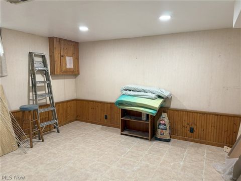 Tiny photo for 713 Trenton St, Toronto, OH 43964 (MLS # 5190470)