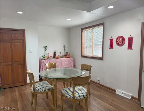 Tiny photo for 713 Trenton St, Toronto, OH 43964 (MLS # 5190470)