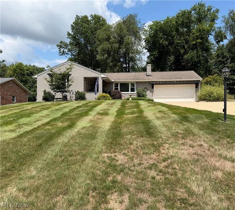 Homes For Sale - 3747 Ashwood Street<br/> Canton, OH 44708