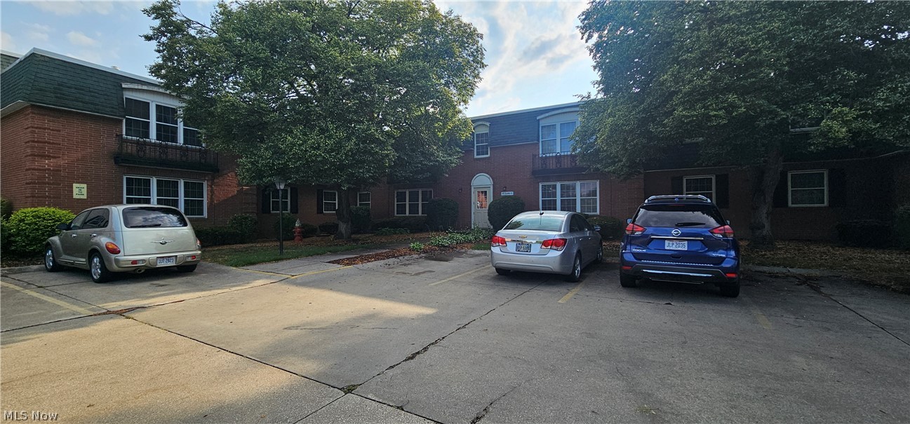 Carriage Court Condos - Residential