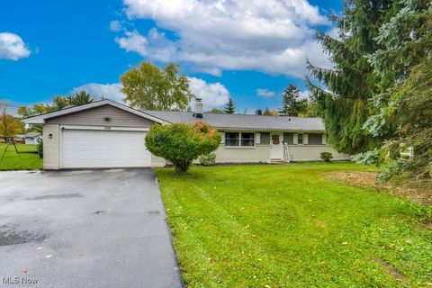 698 Ledge Road Macedonia OH 44056