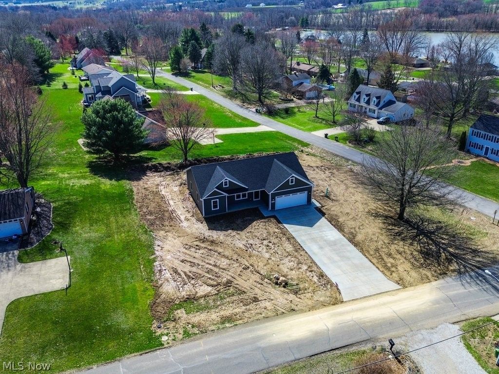 Photo of 13969 N Highview, Dalton, OH 44618 (MLS # 5193451)