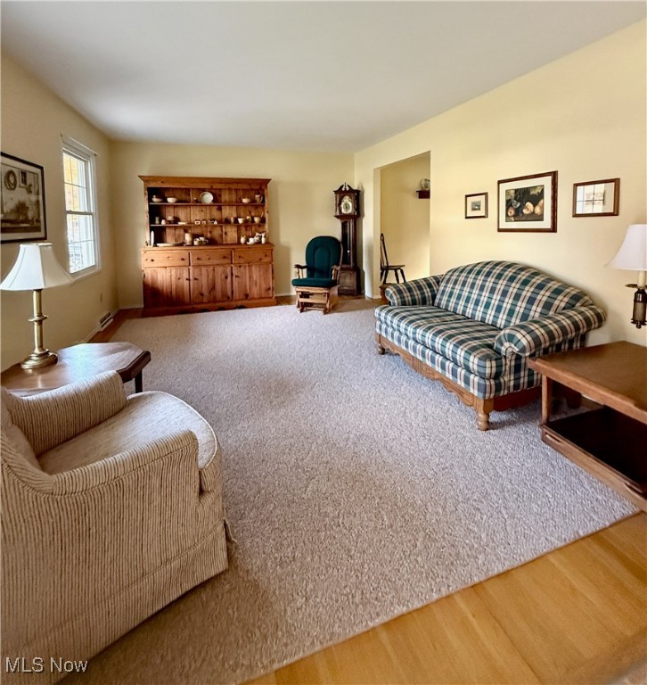 Crest Dale Estate #6 - Residential