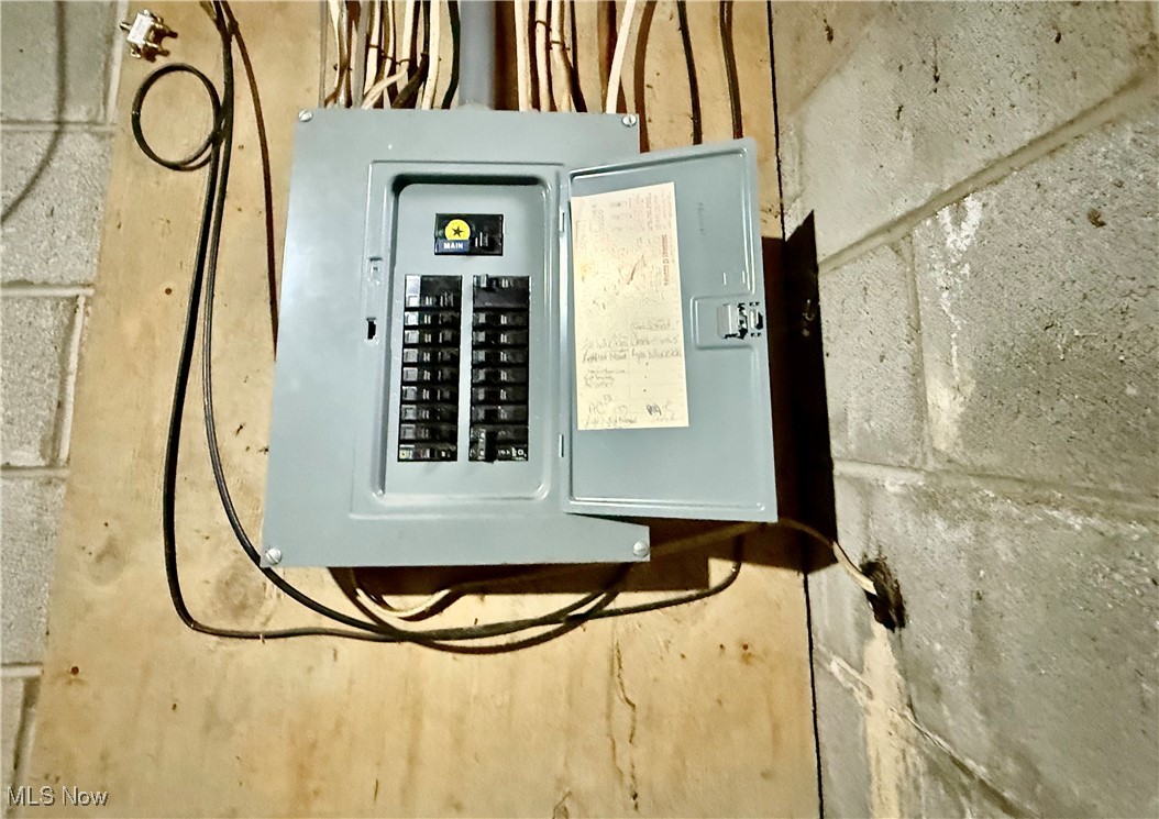 Mcpherson Manor - Residential