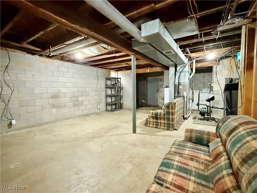 Mcpherson Manor - Residential