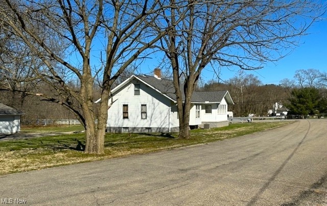 Nice Cape Cod home in the Maysville SD. 3 Bdrms., 2 full baths, 3 car garage, formal dining room, sunporch. Tenant pays gas, electric and trash. Owner pays the water bill and lawncare.