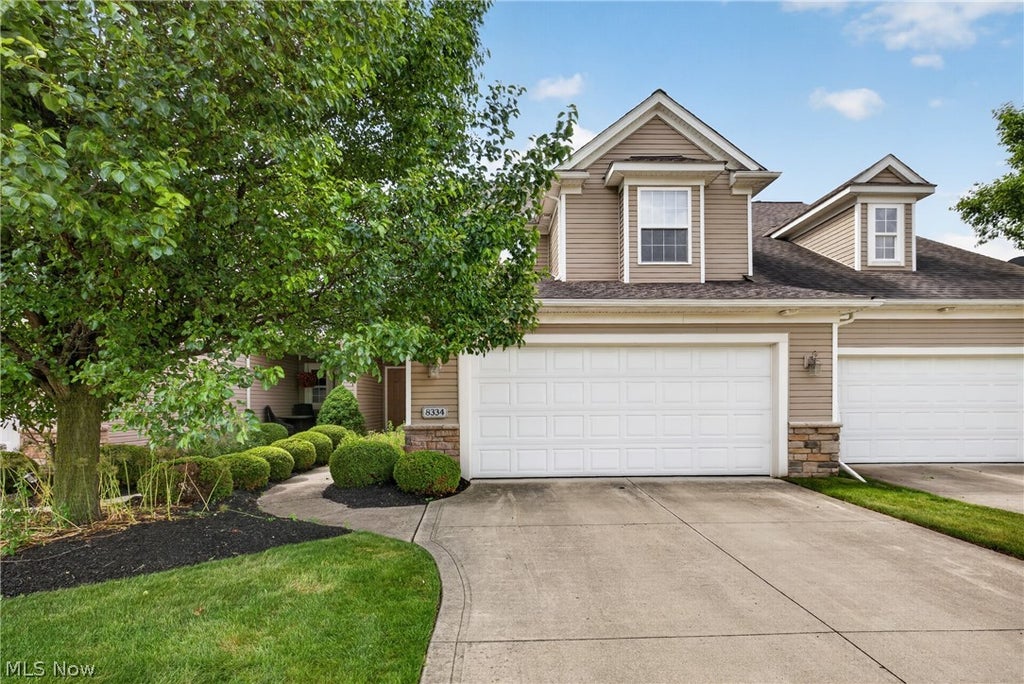 Photo of 8334 Beaumont Drive, Mentor, OH 44060 (MLS # 5213518)