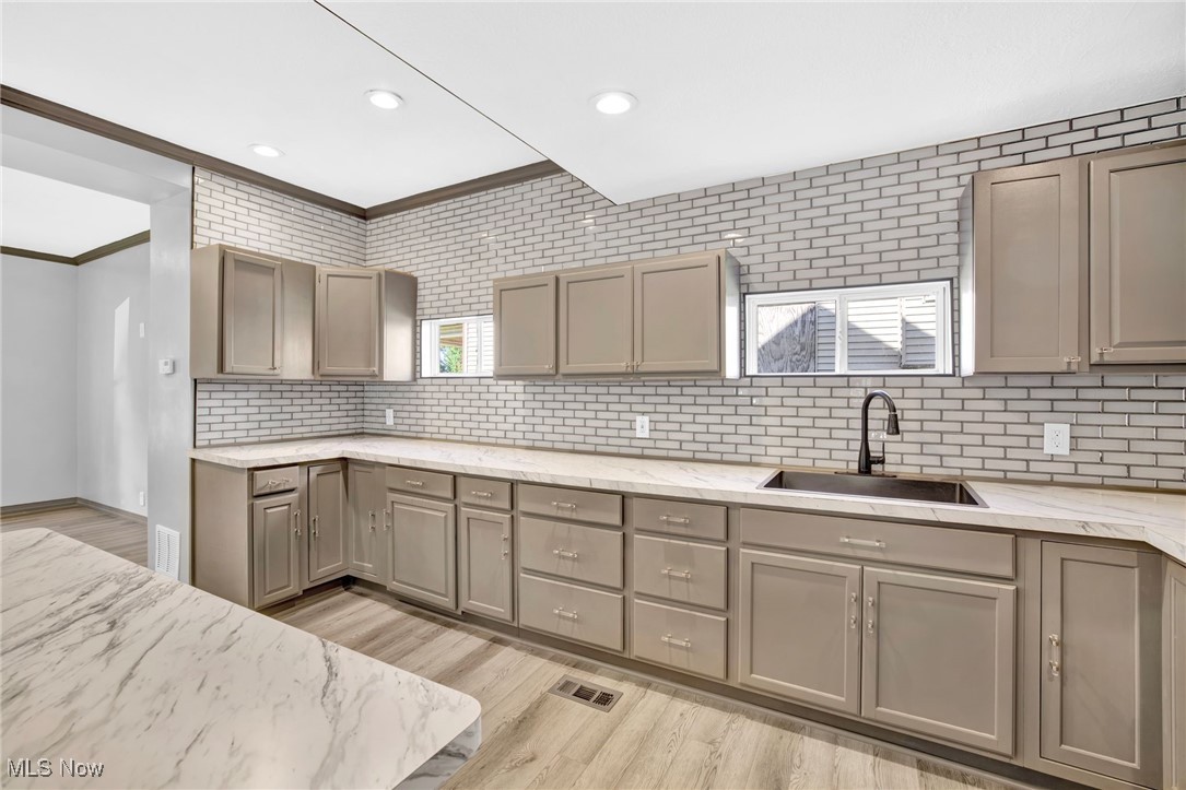 Lewis Miller - Residential