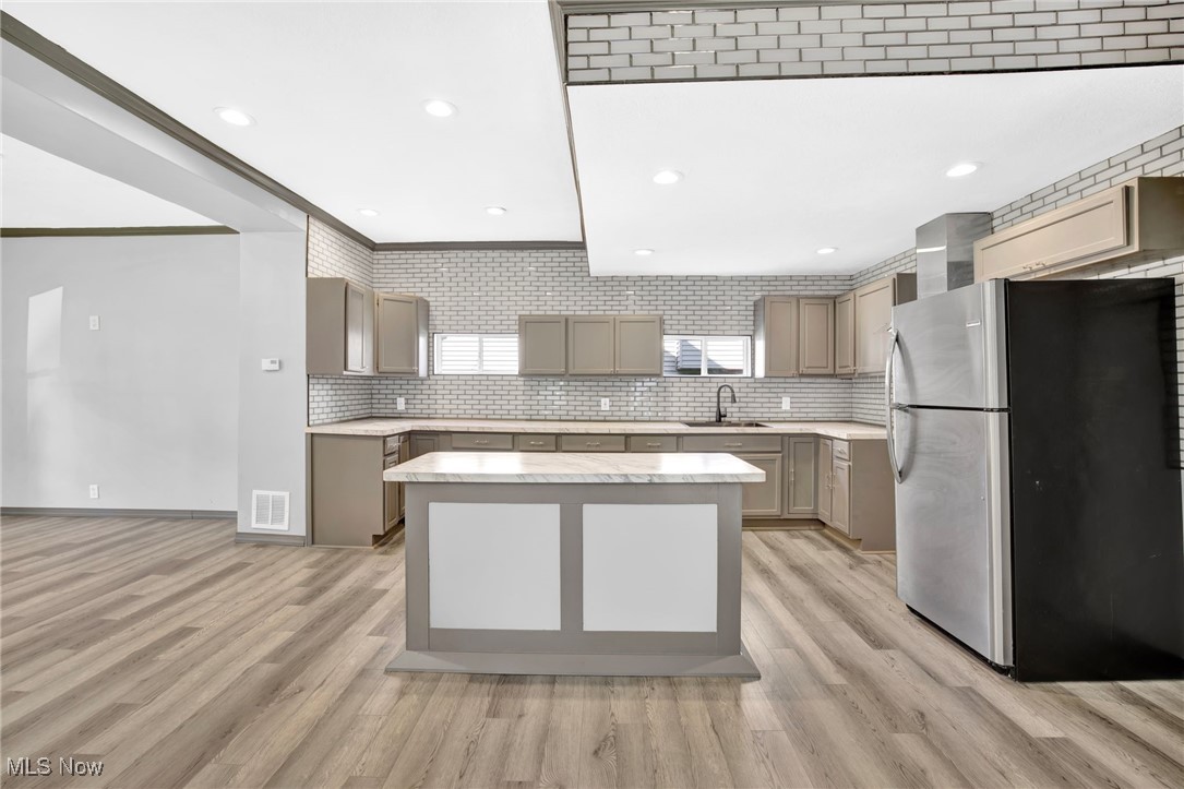 Lewis Miller - Residential