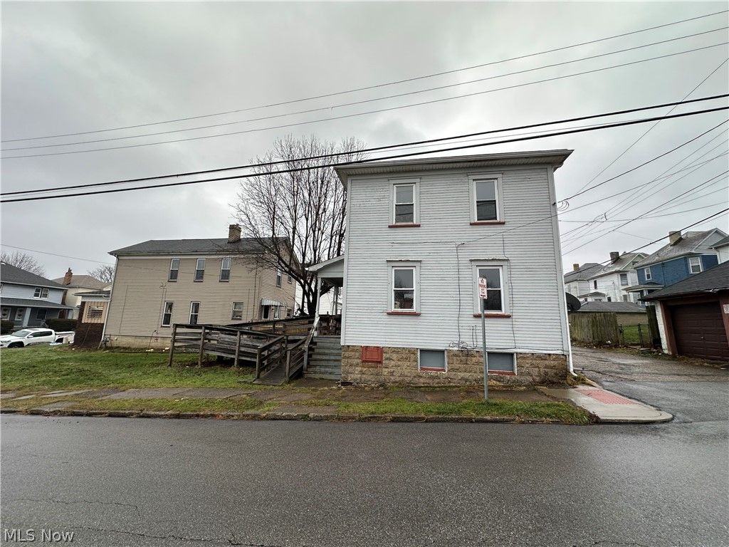 Photo of 612 Pittsburgh Street, Steubenville, OH 43952 (MLS # 5195687)