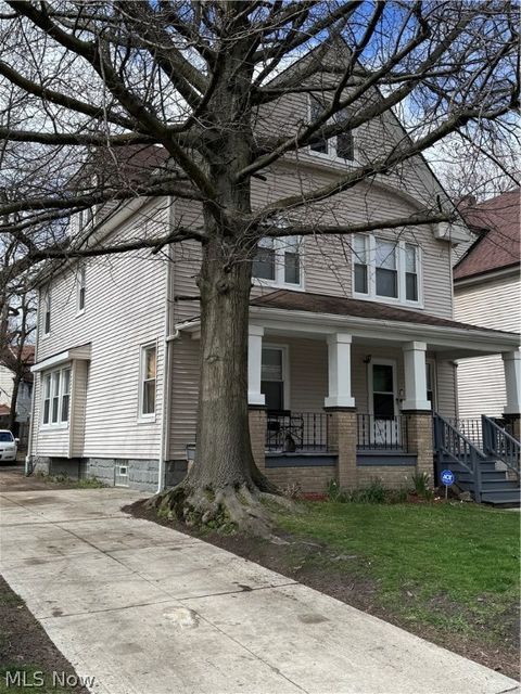 Single Family Residence in Cleveland OH 1616 93rd Street 3.jpg