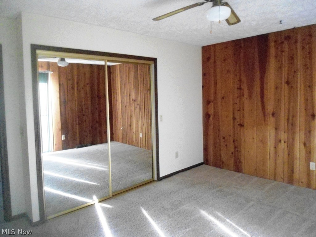 Lake Grove Estates - Residential