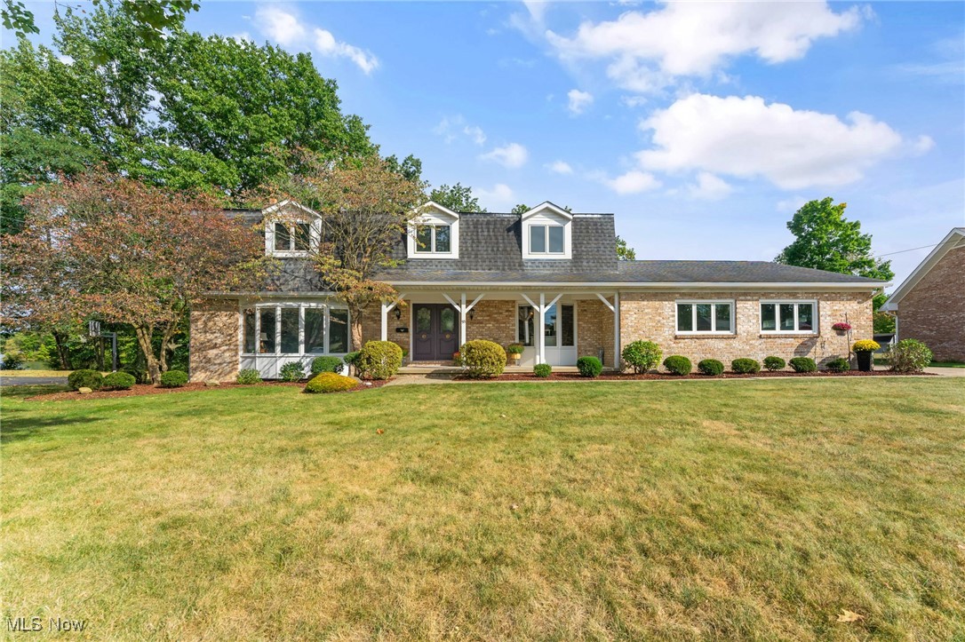 Hamilton Lake Manor #3 - Residential